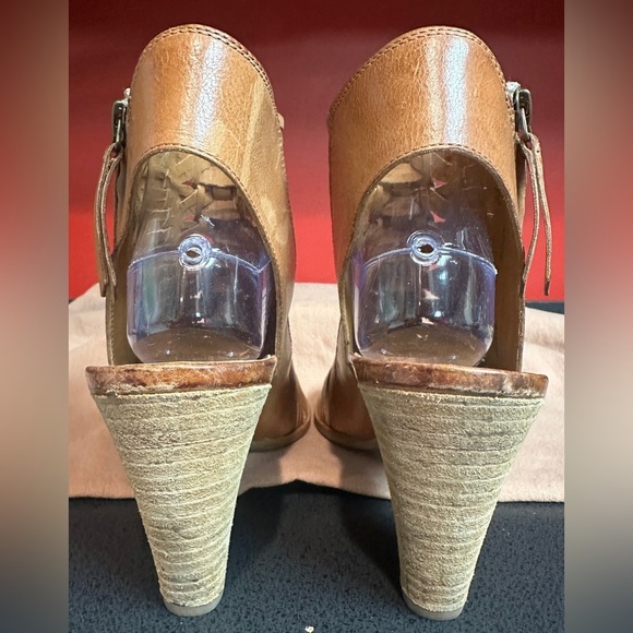 Paul Green Brown Leather Peep Toe Sling Back Side Zip Bootie/Heels Women’s Sz 7 - Picture 3 of 10